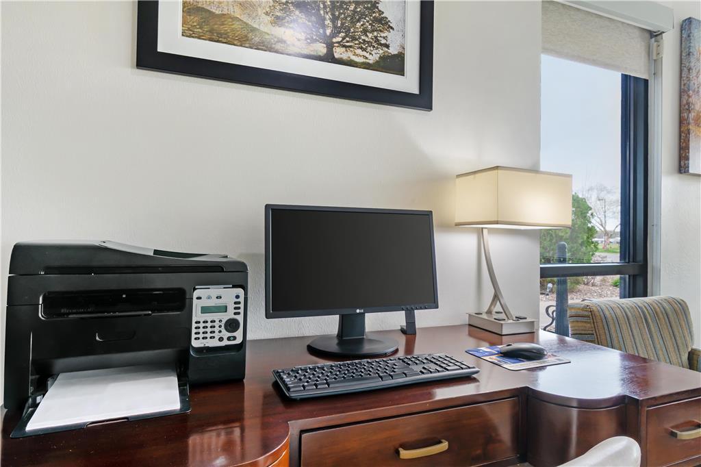 Best Western Brookfield Съоръжения снимка